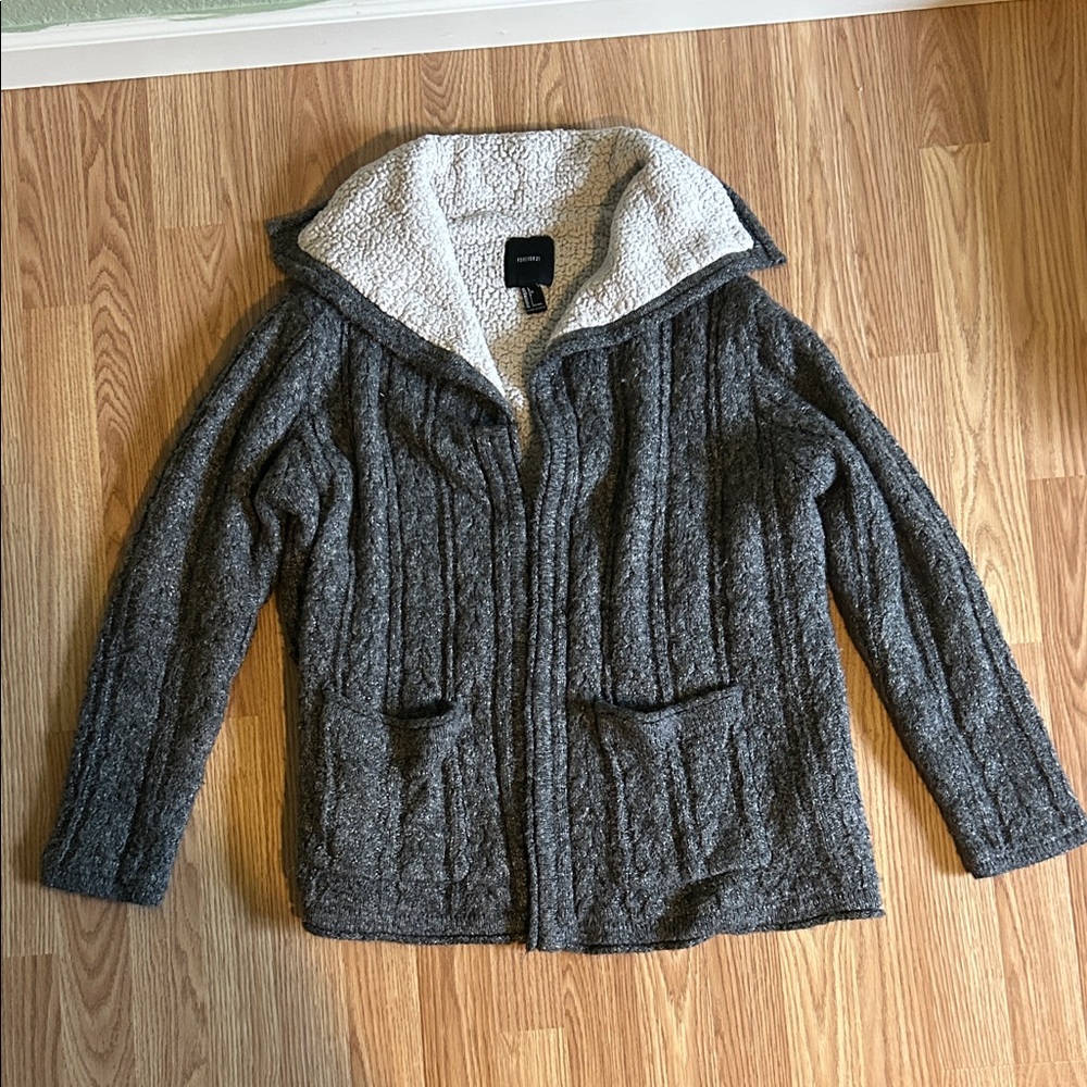 Cozy Gray Sherpa-Lined Sweater Jacket